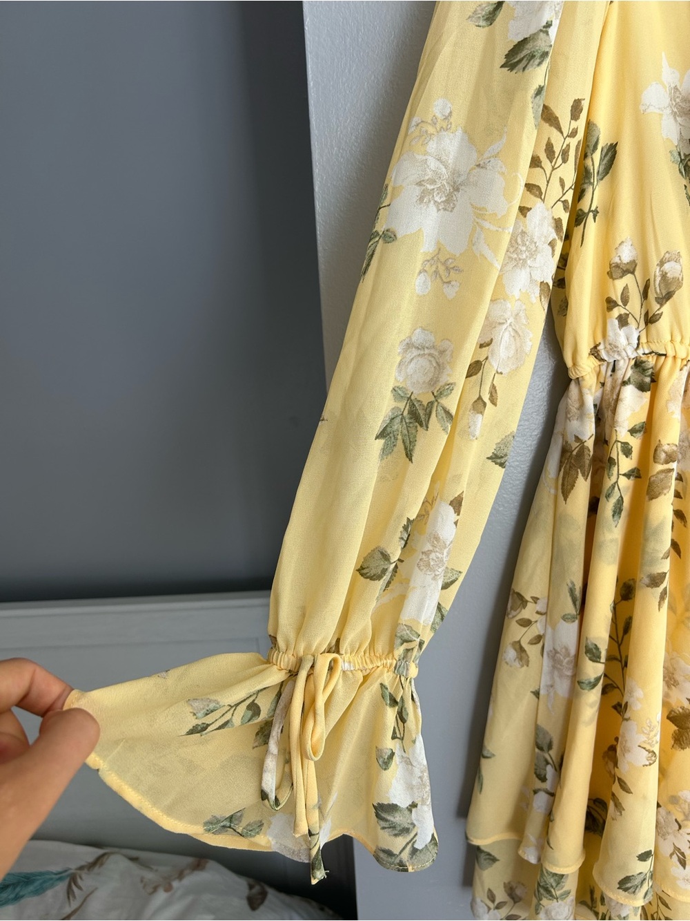 Suzy Yellow Floral Ruffle V-Neck Dress - Picture 4 of 12